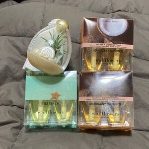 Bath & Body Works Wallflowers Set with Green and Brown Accents